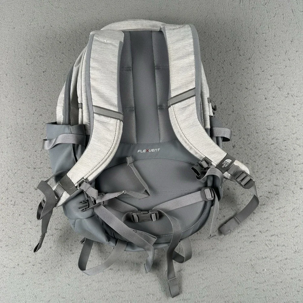 The North Face Women's Recon Backpack TNF White Metallic Melange/Mid Grey - Used